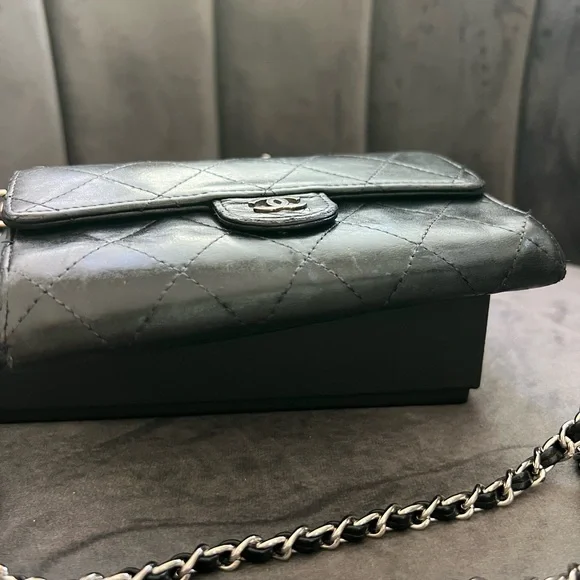 Reserved-CHANEL Matelasse gusseted flap wallet - Picture 10 of 17